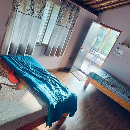 Prajwal Home Stay Hampi Buitenkant foto