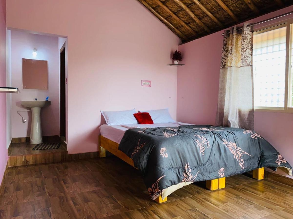 Prajwal Home Stay Hampi Buitenkant foto