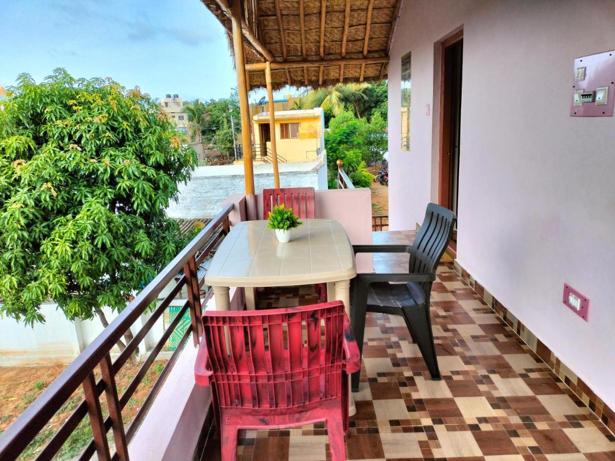 Prajwal Home Stay Hampi Buitenkant foto