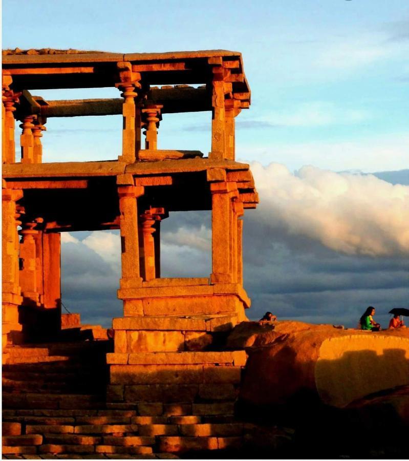 Prajwal Home Stay Hampi Buitenkant foto