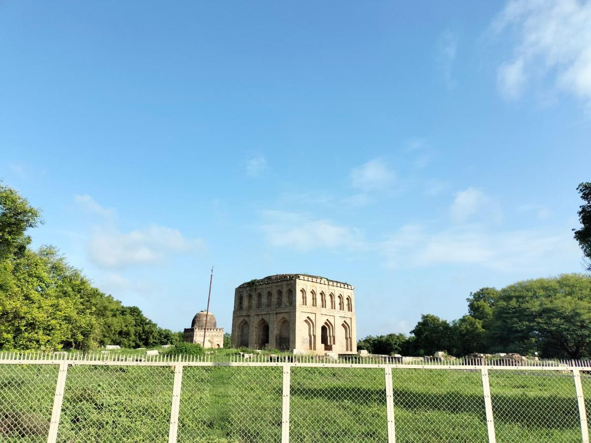 Prajwal Home Stay Hampi Buitenkant foto