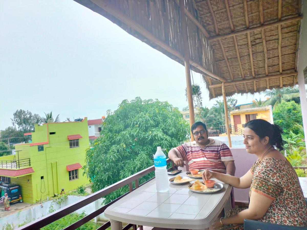 Prajwal Home Stay Hampi Buitenkant foto